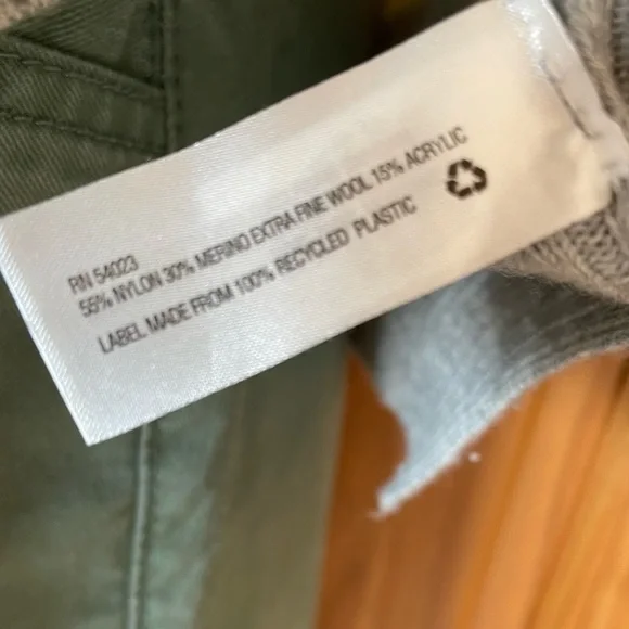 Gap maternity sweater - Picture 3 of 4